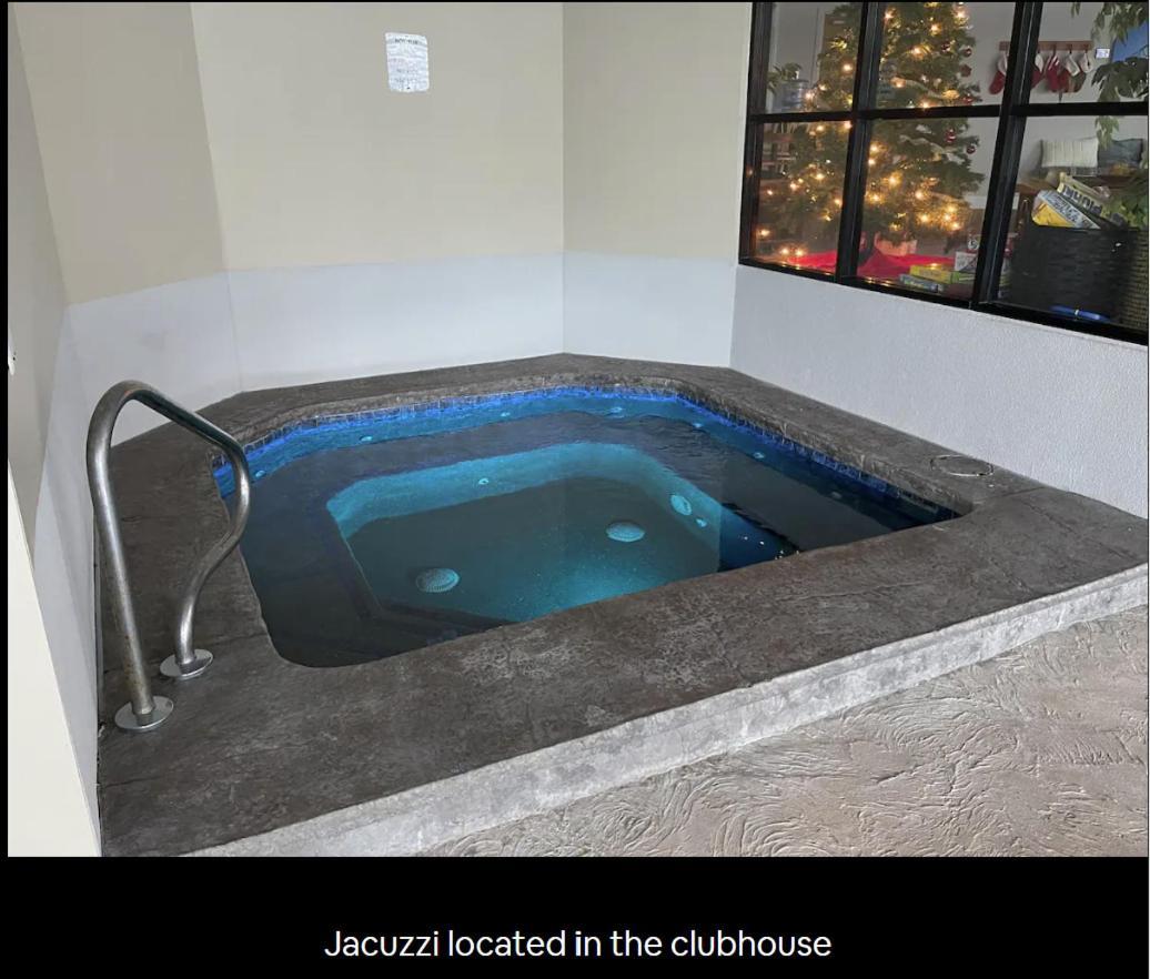 Aquatopia Waterpark-Pool-Tennis-Paintball- Zipline 127 Tannersville Bagian luar foto